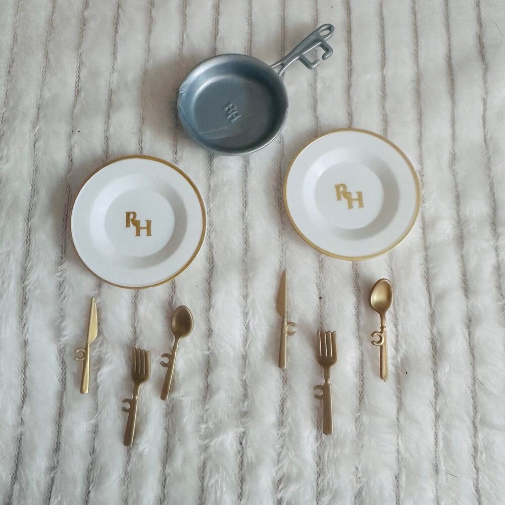 Rainbow High Doll House Kitchen Dining Set